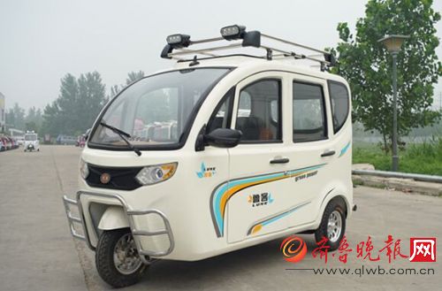 鄭州電動(dòng)車展，魯客篷車現(xiàn)場人氣火爆(圖4)